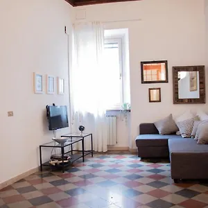  Appartement The Rent - Piazza Di Firenze Italie